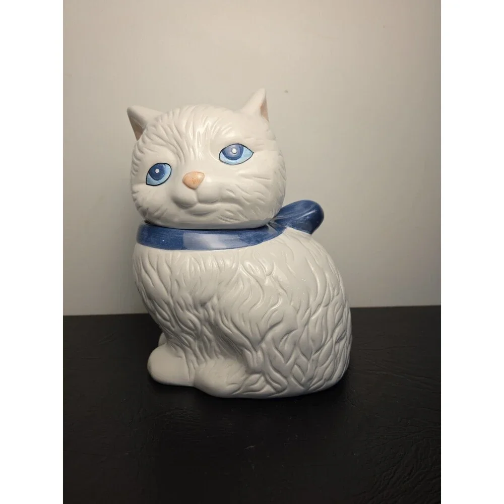 VTG White Persian Cat Cookie Jar Ceramic Wencome Blue Eyes Ribbon Cottagecore
